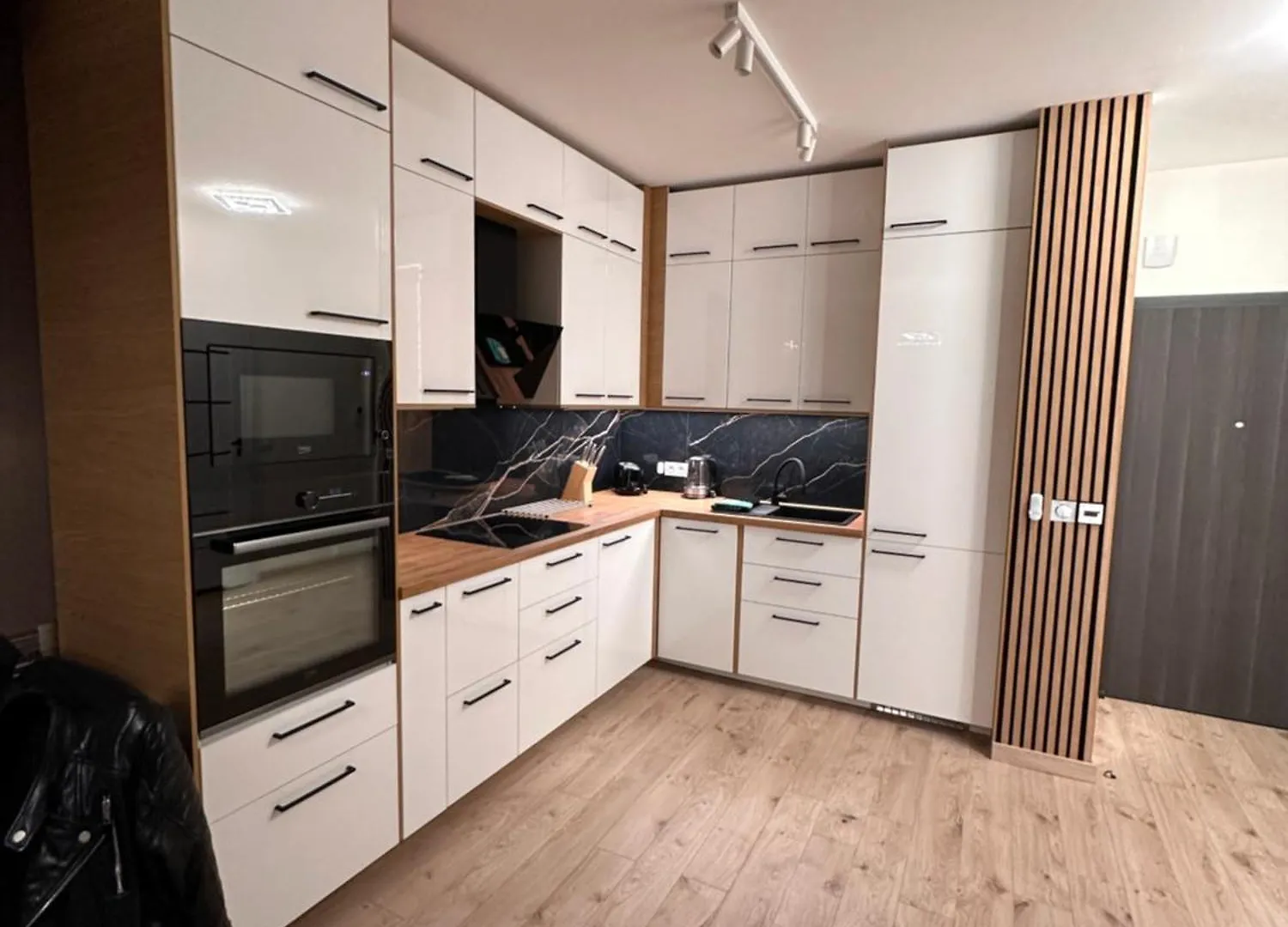 Luksusowy Apartament 2 River Point Kepa Mieszczanska 弗罗茨瓦夫 0*,  波兰